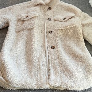 CoffeeShop Cream Textured Sherpa Jacket. Medium.